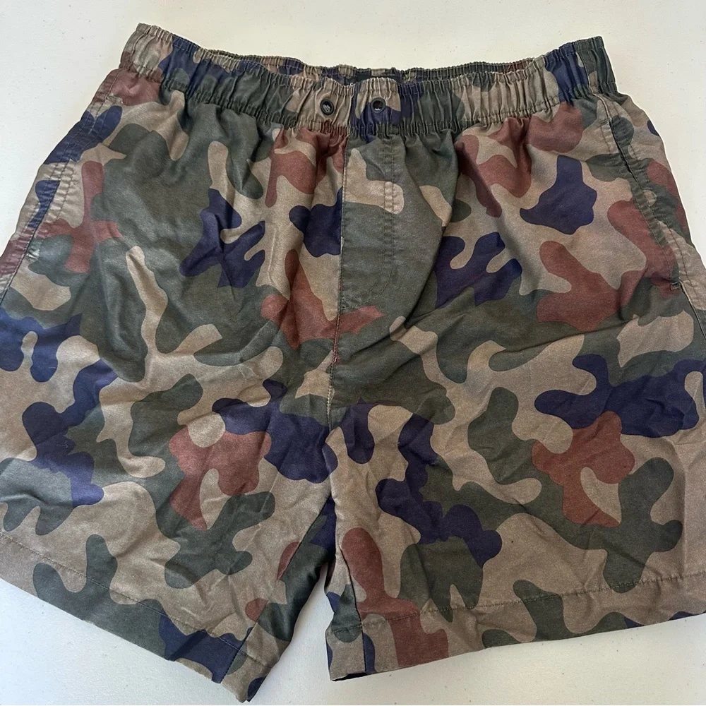 Men’s medium swim trunk bundle